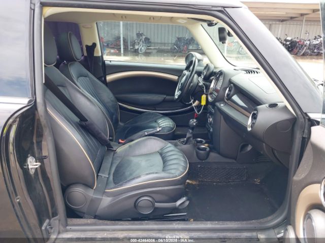 2013 MINI CLUBMAN WMWZF3C50DT490942 Photo 4