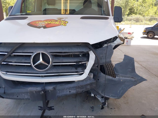 W1W4EBHY1LT020452 Mercedes-Benz om642