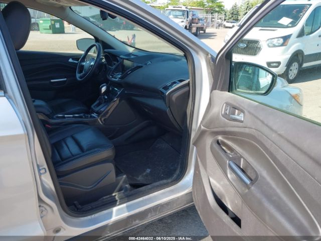 1FMCU9JX6EUE37742 Ford Escape Titanium