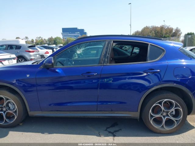 2022 ALFA ROMEO STELVIO ZASPAKBN8N7D36792 Photo 5