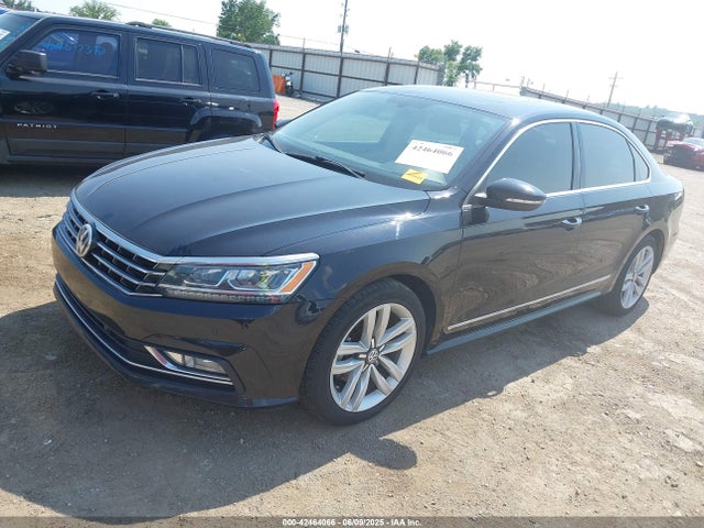 1VWGT7A39HC061832 Volkswagen tsi