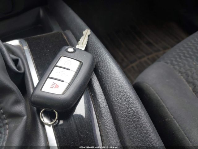 JN1BJ1CP5JW103615 Nissan Rogue Sport S