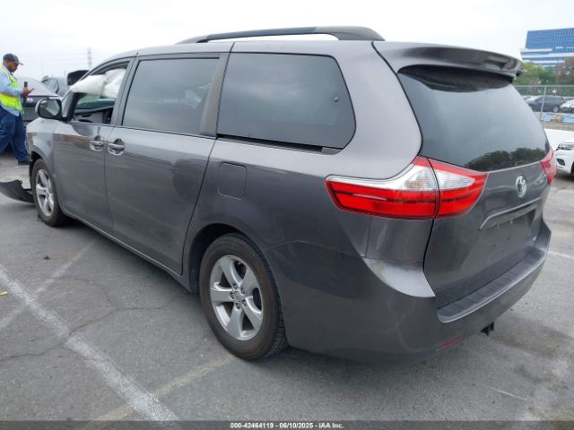 2015 TOYOTA SIENNA 5TDKK3DC5FS606862 Photo 2