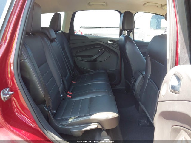 1FMCU0GX5GUB39043 Ford ESCAPE SE