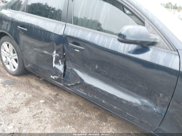 2011 AUDI A4 WAUAFAFL7BN049354 Photo 5