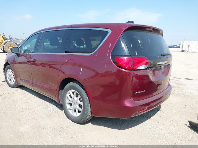 Chrysler Voyager 2023 2C4RC1CG0PR549209 Image 3