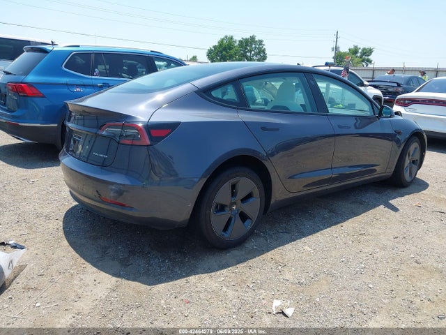 2023 TESLA MODEL 3 5YJ3E1EB0PF631633 Photo 3