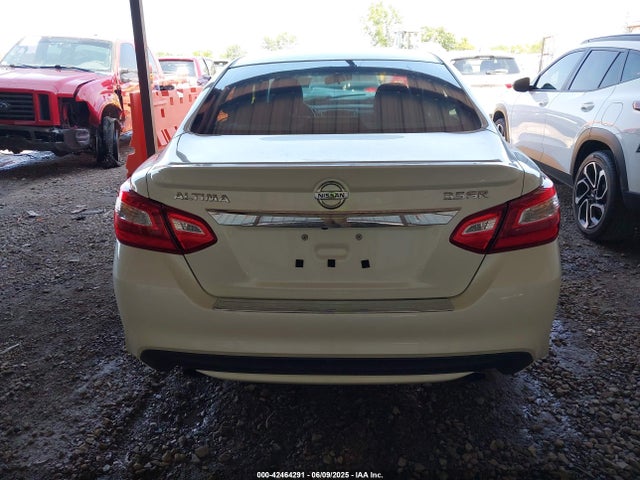 1N4BL3AP3GC292626 Nissan 2016