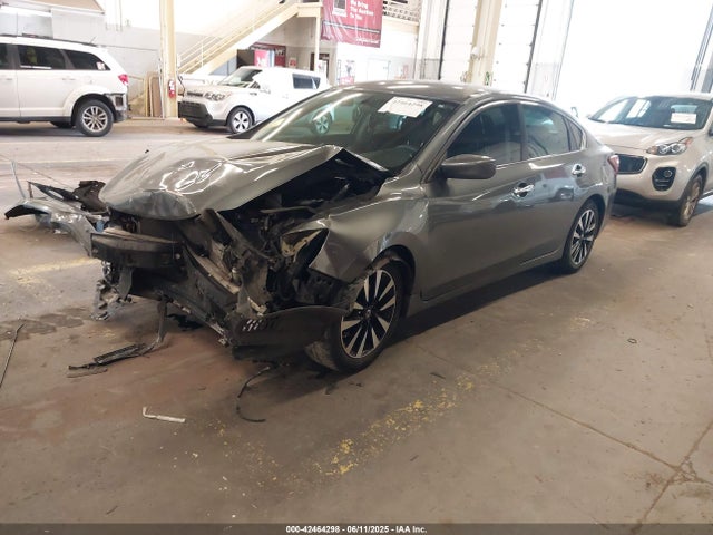 1N4AL3AP5JC255256 Nissan 2018