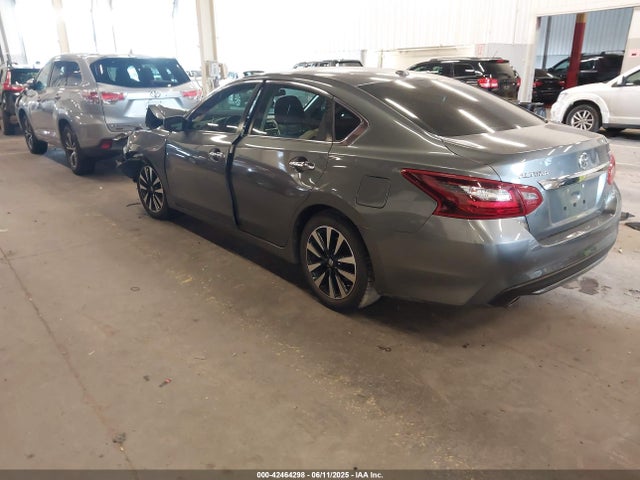 1N4AL3AP5JC255256 Nissan 2018