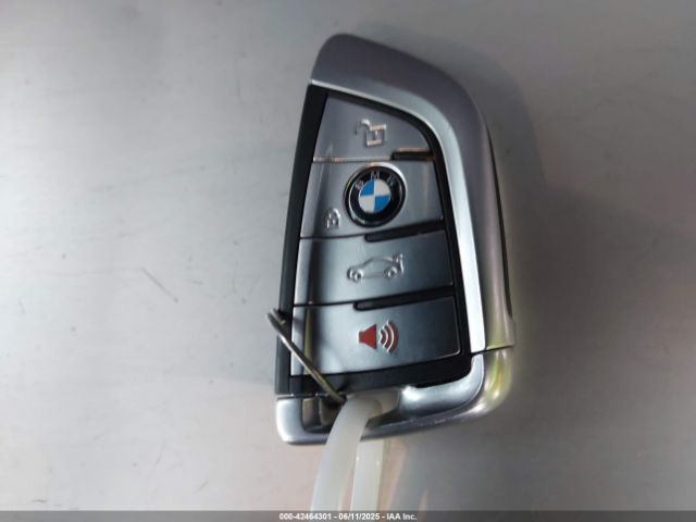 2018 BMW X5 5UXKR2C52J0X10664 Photo 10