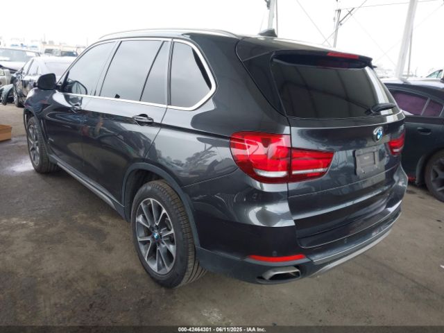 2018 BMW X5 5UXKR2C52J0X10664 Photo 2