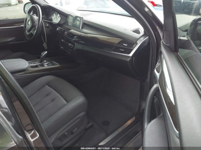 2018 BMW X5 5UXKR2C52J0X10664 Photo 4