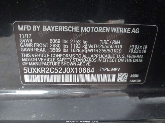 2018 BMW X5 5UXKR2C52J0X10664 Photo 8