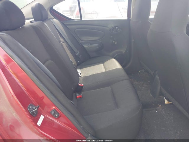 3N1CN7AP3GL893266 Nissan 2016