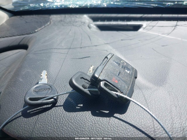 1GCGSCE38G1111218 Chevrolet lfx - sidi, vvt, e85 max, aluminum
