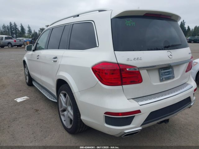 2015 MERCEDES-BENZ GL 550 4JGDF7DEXFA510515 Photo 2