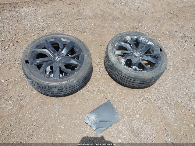 3VVTX7B24NM024971 Volkswagen tsi
