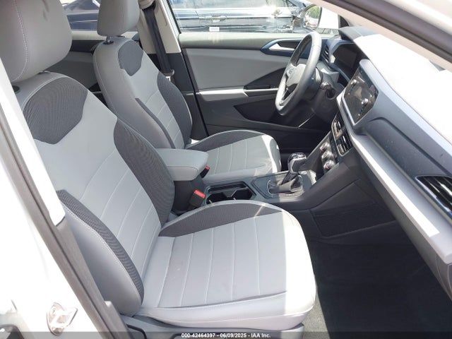 3VVTX7B24NM024971 Volkswagen tsi
