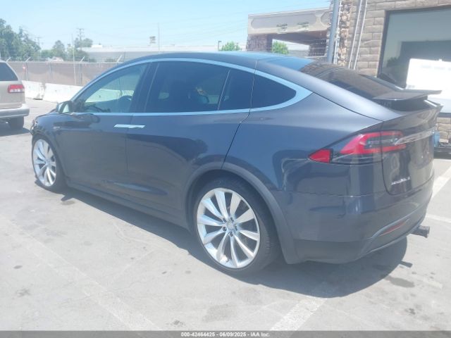 2016 TESLA MODEL X 5YJXCAE29GF006641 Photo 2
