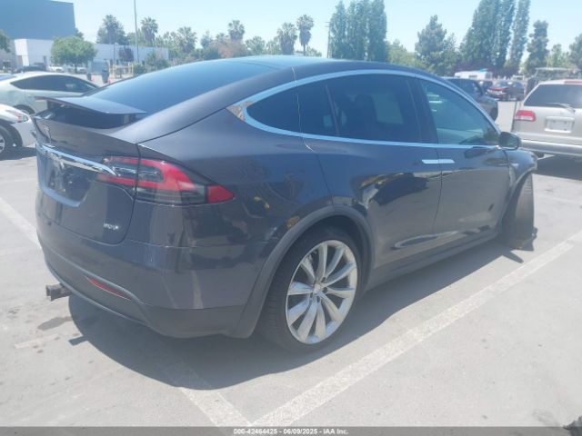 2016 TESLA MODEL X 5YJXCAE29GF006641 Photo 3