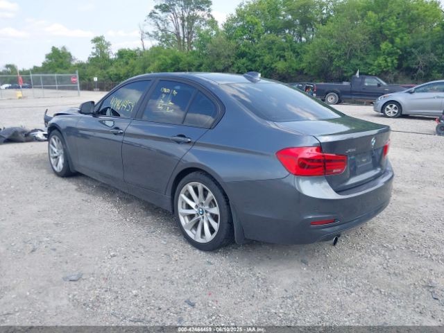 2018 BMW 320I WBA8A3C55JA358857 Photo 2