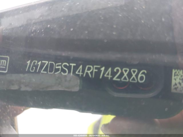 1G1ZD5ST4RF142886 Chevrolet Malibu Fwd 1lt