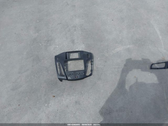 1FADP3F29FL241737 Ford FOCUS SE