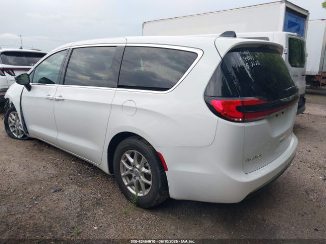 2025 CHRYSLER PACIFICA 2C4RC1BG8SR545385 Photo 2