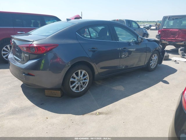 JM1BM1V73E1135550 Mazda pe