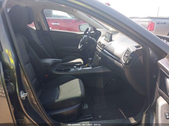 JM1BM1V73E1135550 Mazda pe