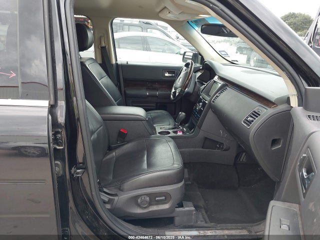 2FMGK5D82GBA06022 Ford Flex