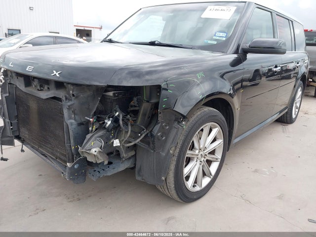2FMGK5D82GBA06022 Ford Flex