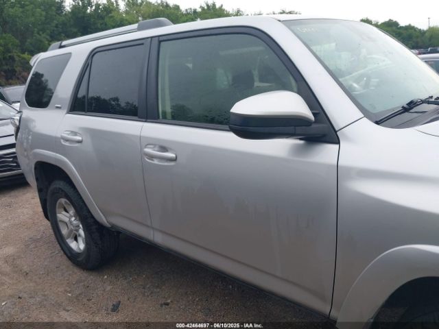 JTEMU5JR3P6158092 Toyota 4RUNNER SR5