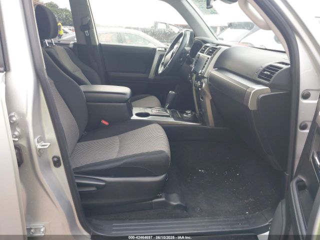 JTEMU5JR3P6158092 Toyota 4RUNNER SR5