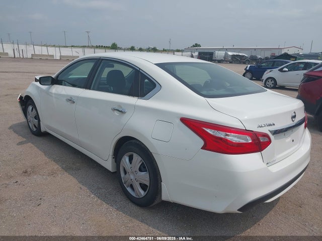 Nissan 2017 2017 1N4AL3AP5HC224339 Image 3