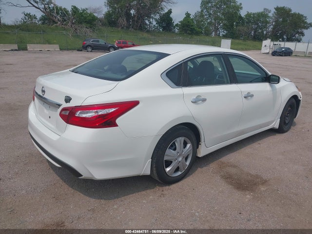 Nissan 2017 2017 1N4AL3AP5HC224339 Image 4