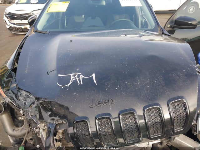 1C4PJLCXXJD556624 Jeep 2018