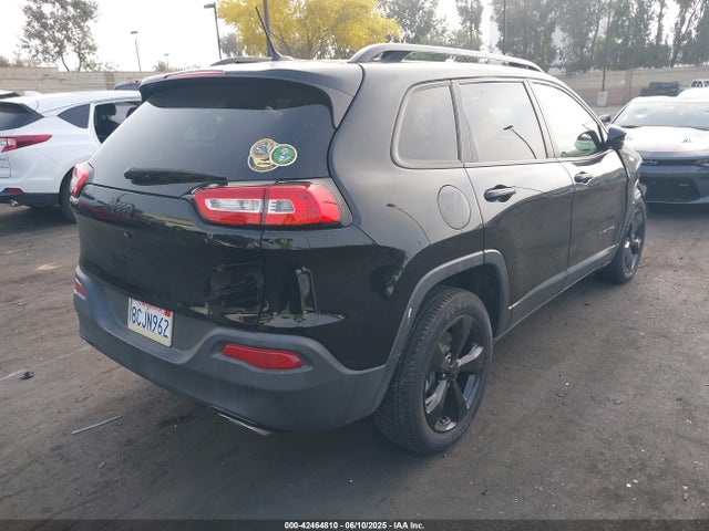 1C4PJLCXXJD556624 Jeep 2018