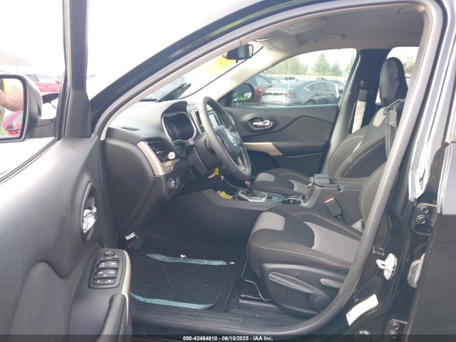 1C4PJLCXXJD556624 Jeep 2018