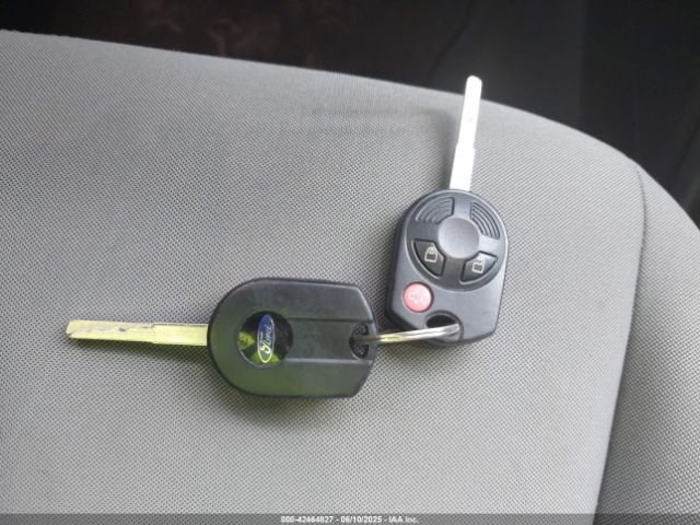 1FMCU0GXXGUA26351 Ford ESCAPE SE