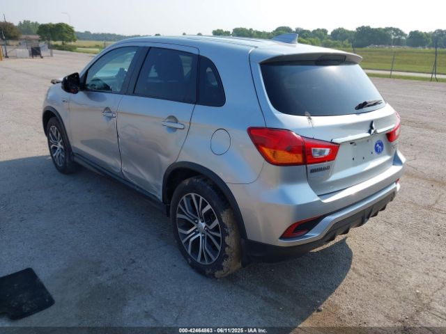 2018 MITSUBISHI OUTLANDER SPORT JA4AP3AU6JU022561 Photo 2