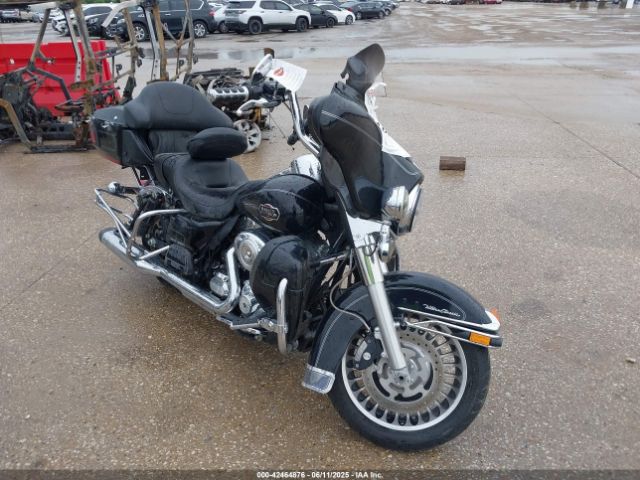 2012 HARLEY-DAVIDSON FLHTCU 1HD1FCM12CB628432