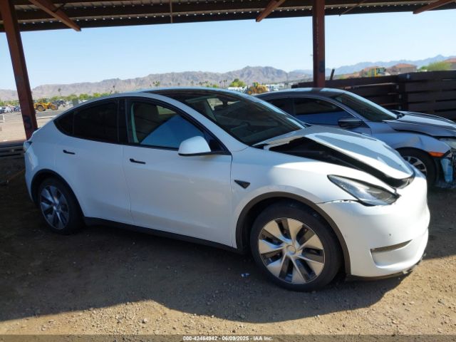 2022 TESLA MODEL Y 7SAYGAEE6NF393068