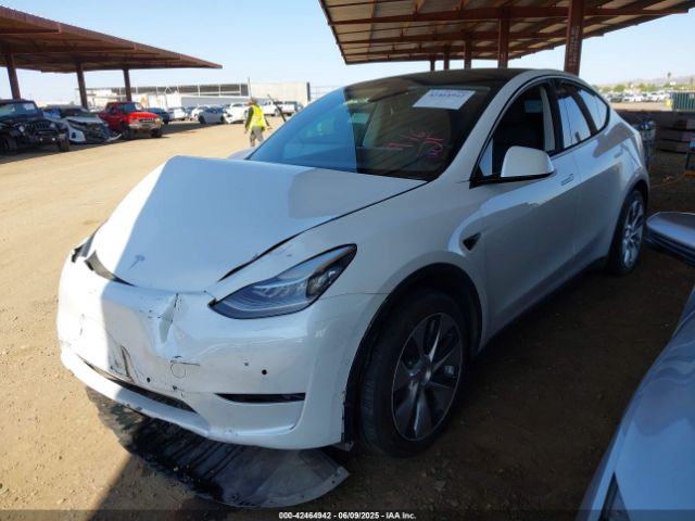 2022 TESLA MODEL Y 7SAYGAEE6NF393068 Photo 1