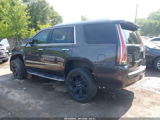 2017 CADILLAC ESCALADE 1GYS4BKJ8HR178562 Photo 2
