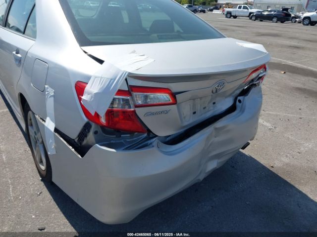 4T1BF1FK8EU418095 Toyota CAMRY SE