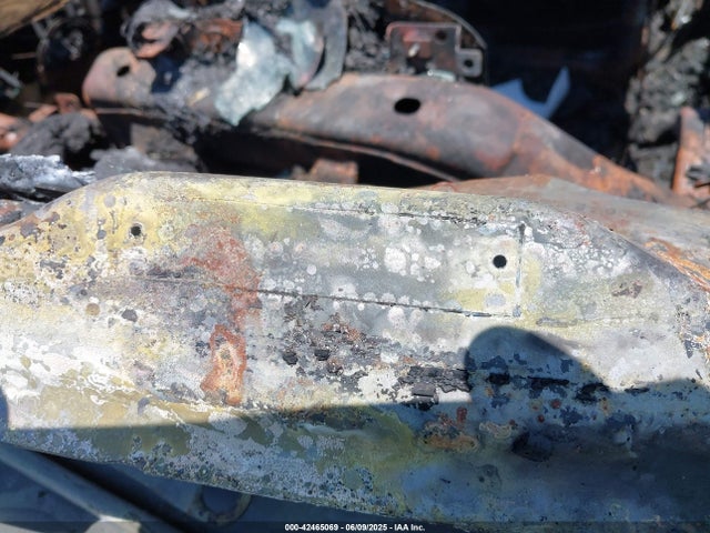 1GCVKREC9FZ321210 Chevrolet l83 - vvt, active fuel management, aluminum