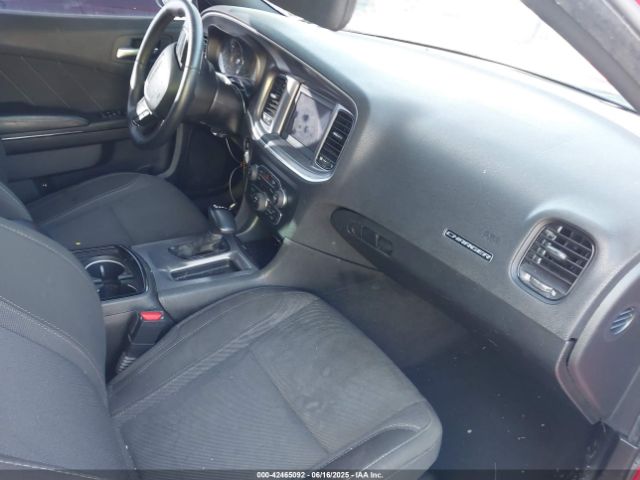 2019 DODGE CHARGER 2C3CDXBG0KH599358 Photo 4