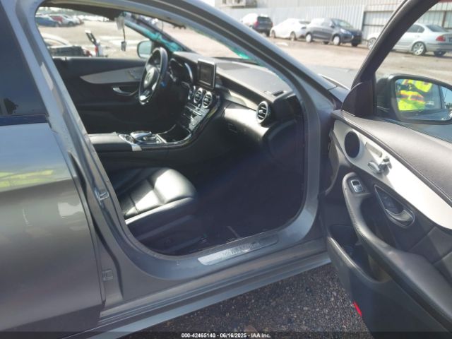 2016 MERCEDES-BENZ C 300 55SWF4KB8GU142847 Photo 4